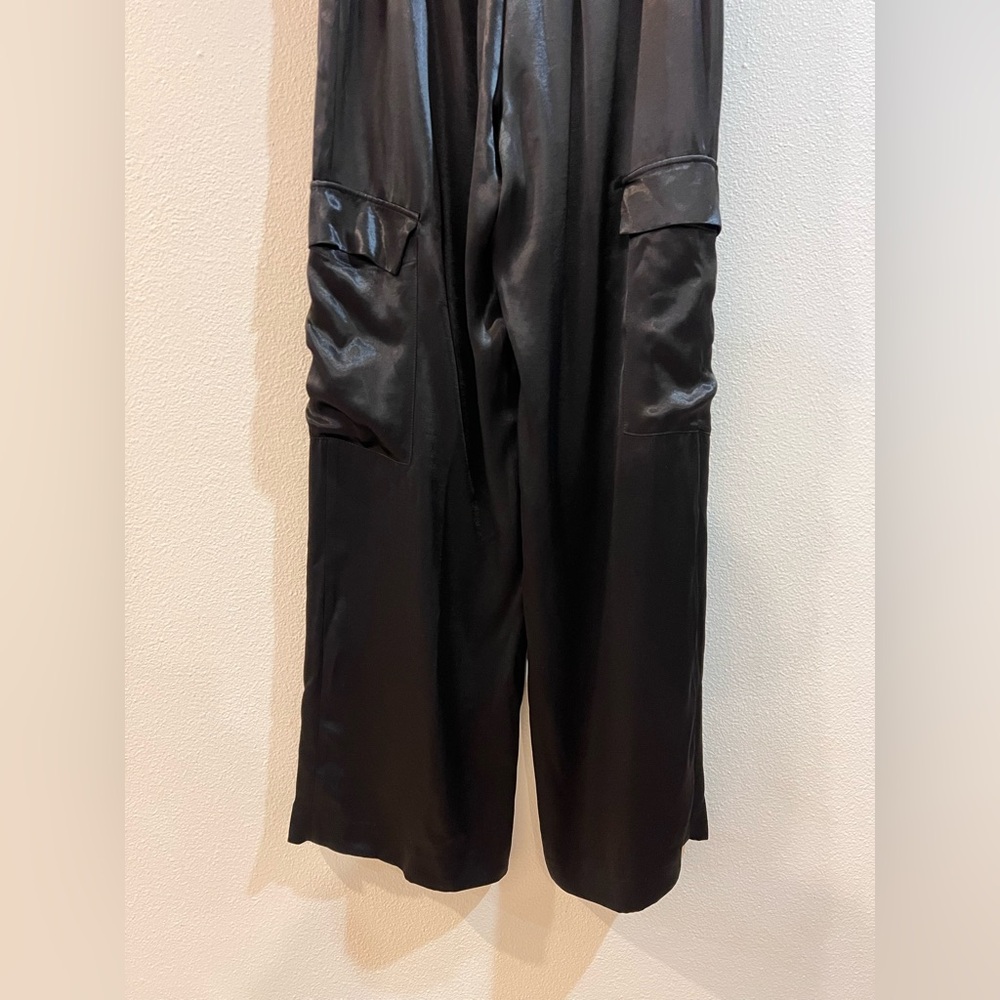 Zara satin silk like black wide leg cargo pants size medium - Picture 9 of 10